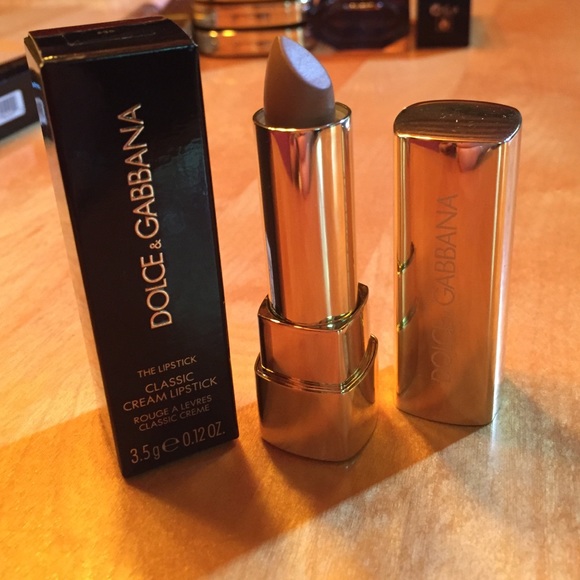 D&G classic cream lipstick