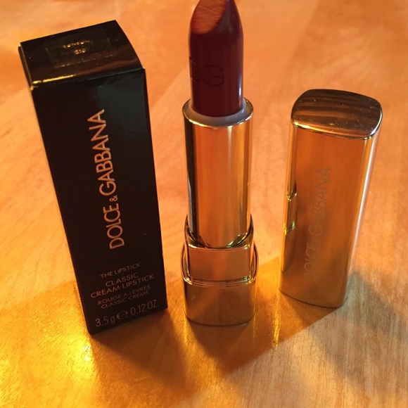 D&G classic cream lipstick