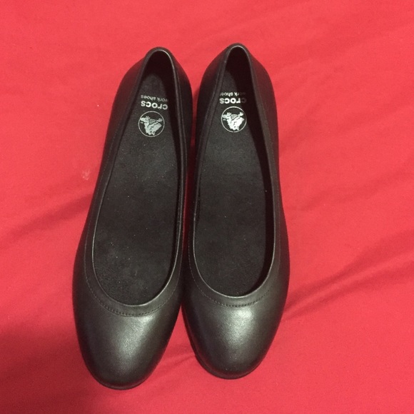 Crocs shoes sizes 9.5