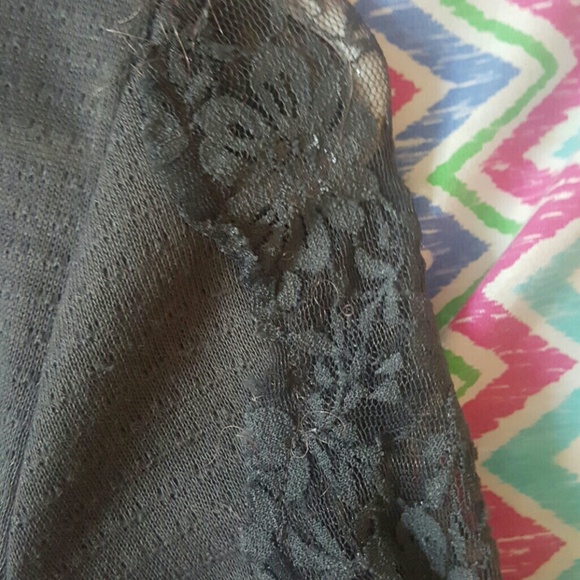 Shirt - Picture 2 of 3