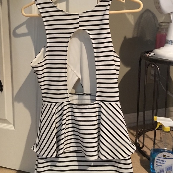 Windsor tight fitted dress - Picture 2 of 3