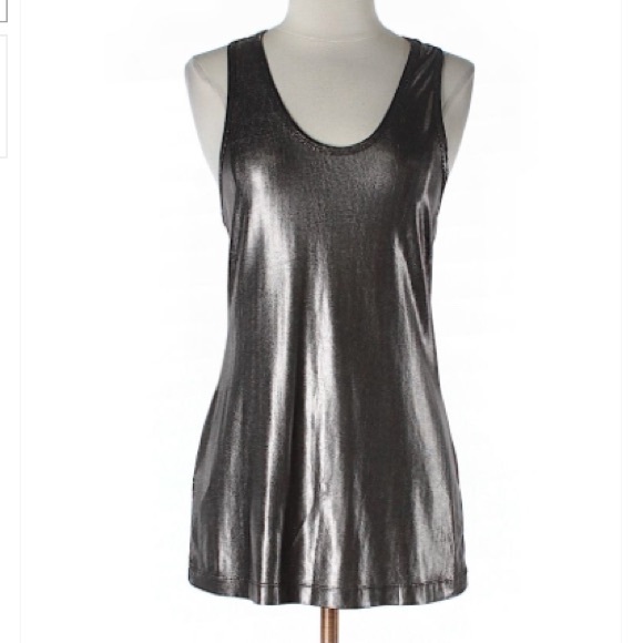 BCBG Tops - Bcbg runway top ❤️price drop