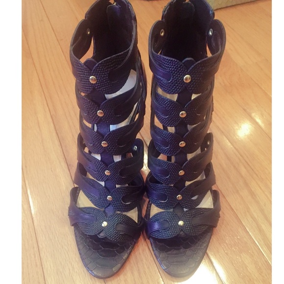 Guess Wedges - Picture 2 of 4