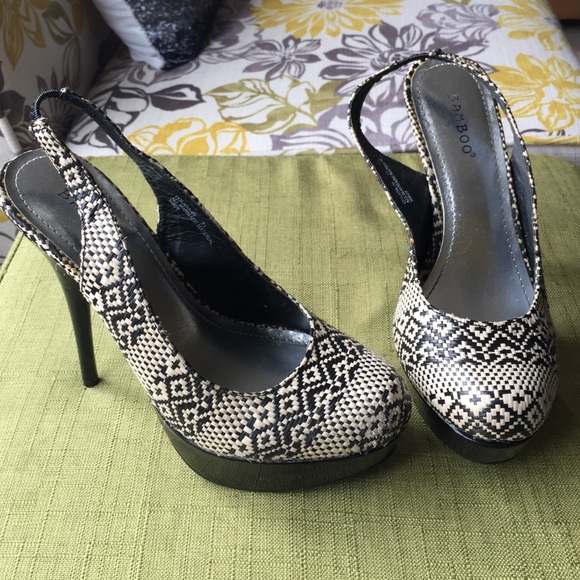 Adorable woven textured sling back heel! Sz 7 1/2