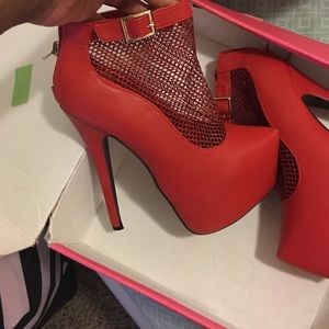 Hot red ‼️❤️