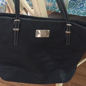 Large tote