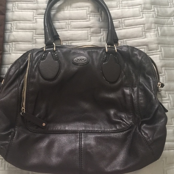 Authentic Tods Tote 100 percent authentic
