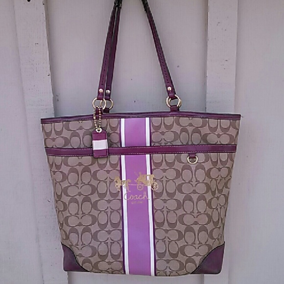 Coach xlarge herritage tote. Purple.