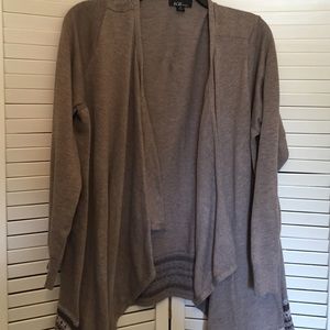 Long sleeve tan cardigan with design