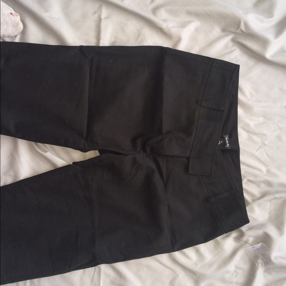 Black Capri pants - Brand new! - Picture 2 of 3