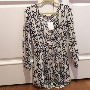 NWT Dainty Hooligan Long Sleeve Romper