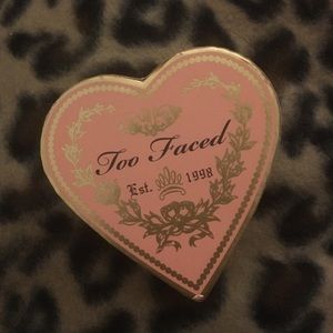Too faced perfect flush blush in peach beach