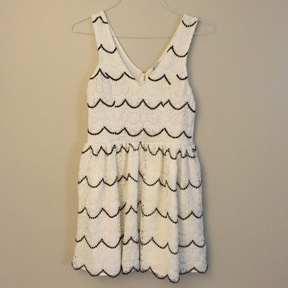 Francesca's Collections Dresses & Skirts - Lace Mini Dress