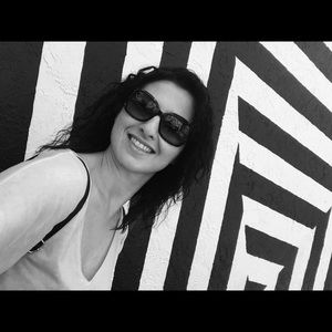 Meet your Posher, Eva