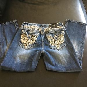 Super cute miss me capris