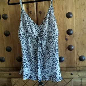 APT 9 adjustable sphagetti strap summer top