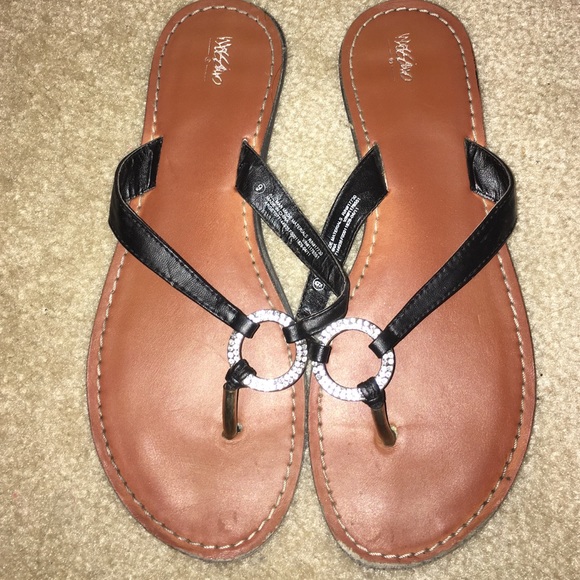 Price Reduced!! Mossimo Sandal