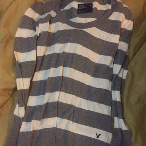 American Eagle sweater