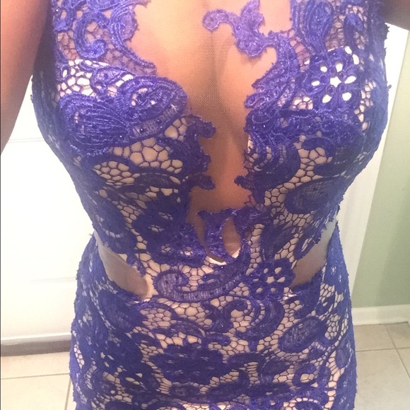 Prom/Pageant Dress - Picture 2 of 4