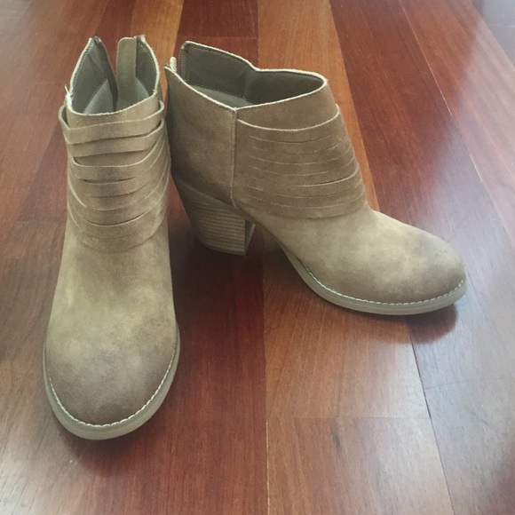 Seychelles brown booties
