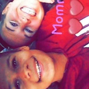 Meet your Posher, Gloria