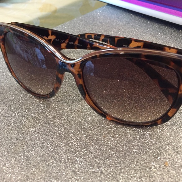 American Eagle Outfitters Accessories - AE tortoise shell sunglasses