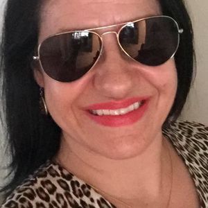 Meet your Posher, Rosely