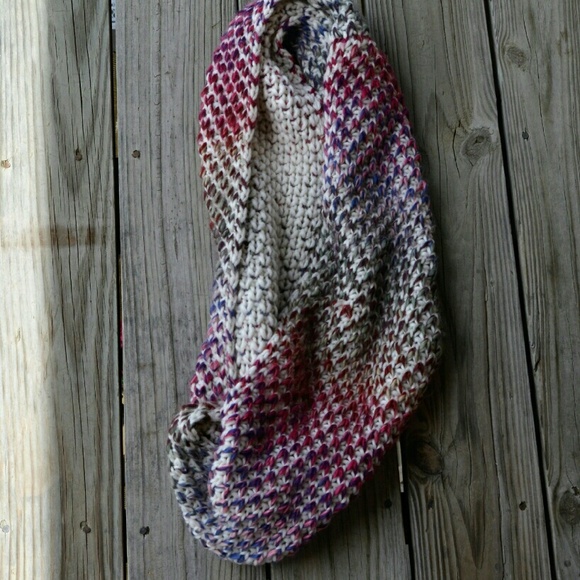 Wool Infinity Scarf - Picture 3 of 3