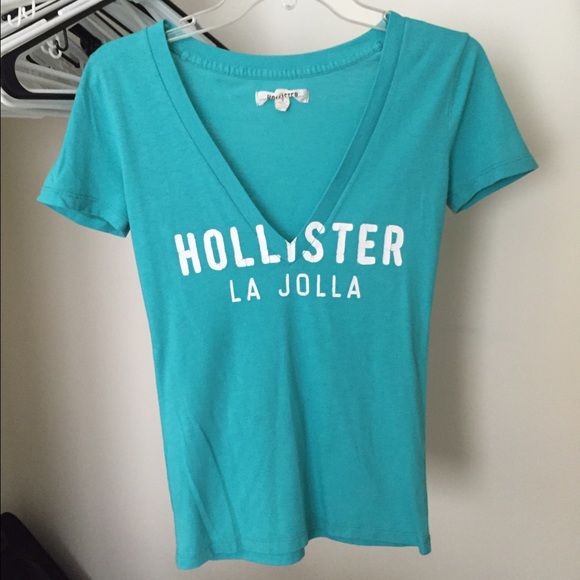 🔥CLEARANCE🔥Hollister V-neck turquoise shirt