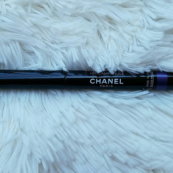 Chanel Stylo Eyeshadow in purple