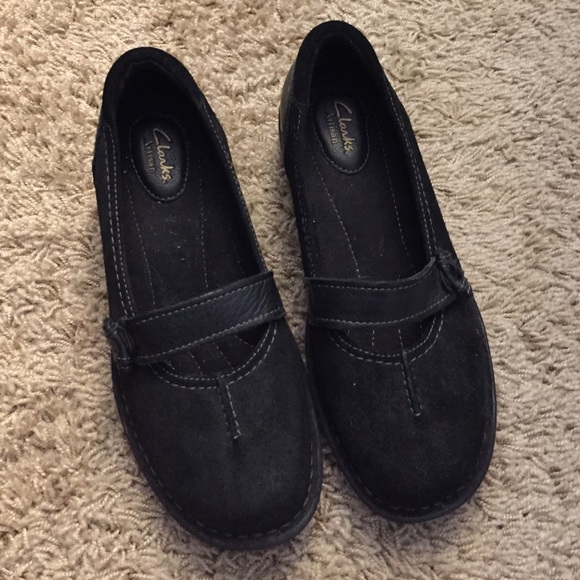 Clarks Artisan black suede flats 6M