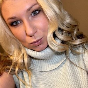 Meet your Posher, Kelly