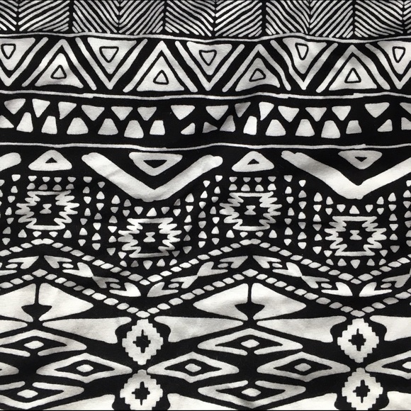 Aztec Print Mini - Picture 2 of 2