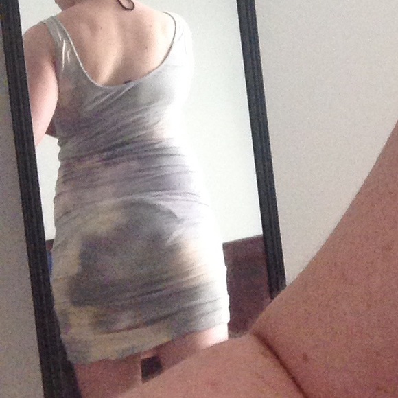 Summer Dress 🌸 - Picture 2 of 3