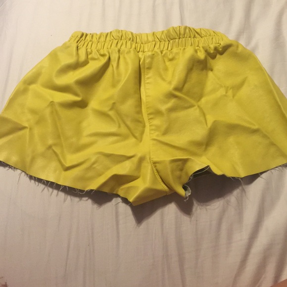 VEGAN LEATHER SHORTS FROM LUCCA COUTURE 🌻