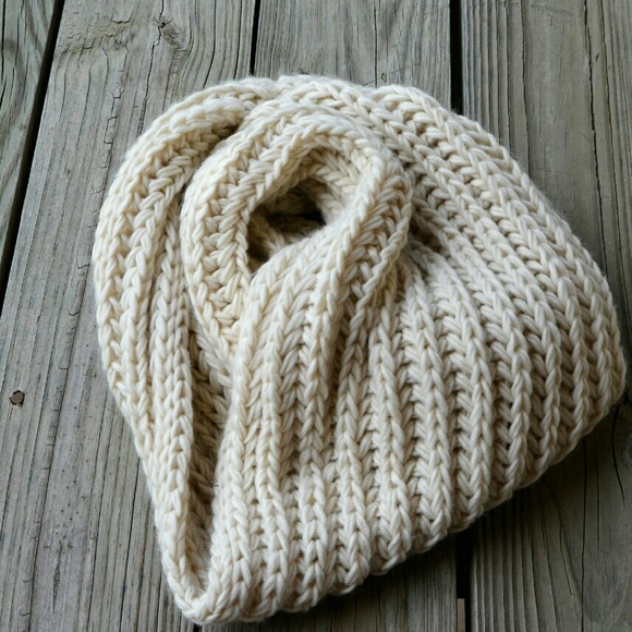 Wool Infinity Scarf - Picture 2 of 2