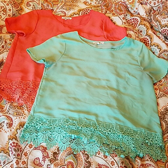 Shirt bundle! Beautiful mint and coral blouses!