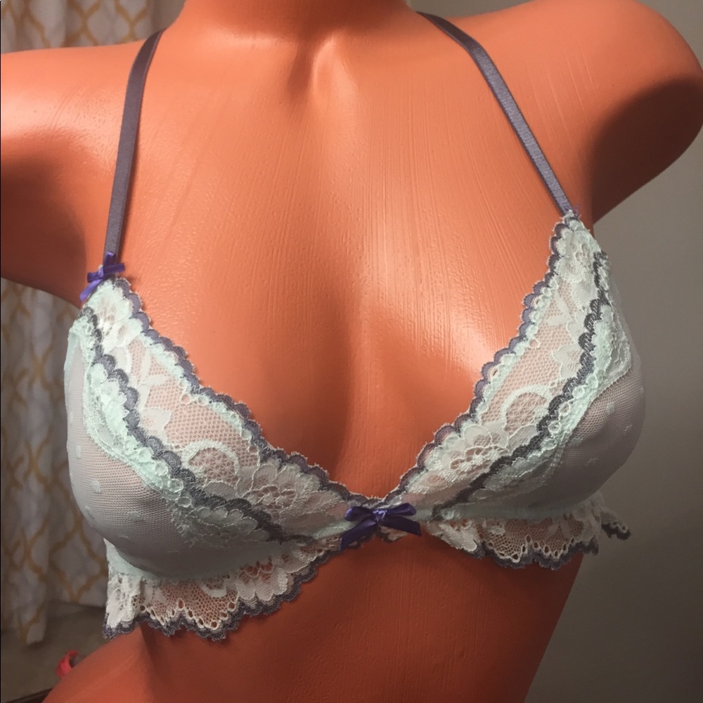 💜Victoria's Secret Angel Crush Wireless Lace bra