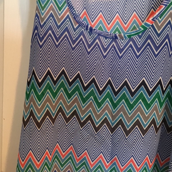 Chevron Tank/Top - Picture 4 of 4