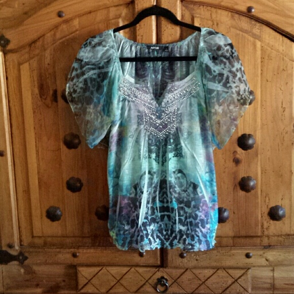 APT 9 shear weight summer top