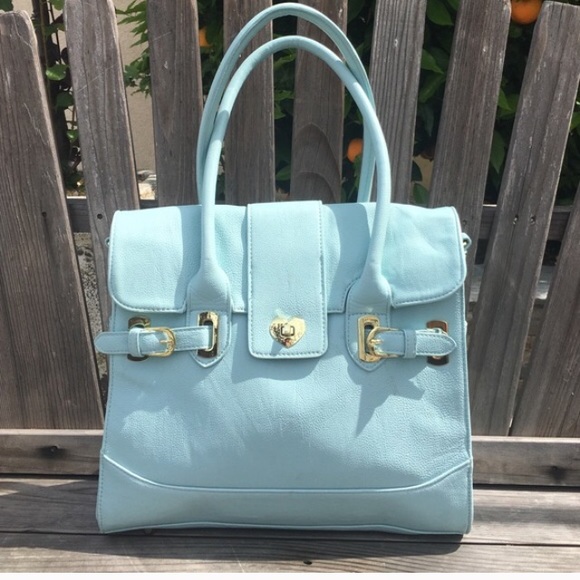 Betsey Johnson Handbags - 💙 EGGSHELL BLUE Betsy Johnson Handbag!!!