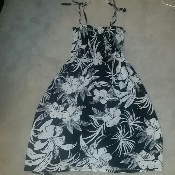 Hibiscus collection dress