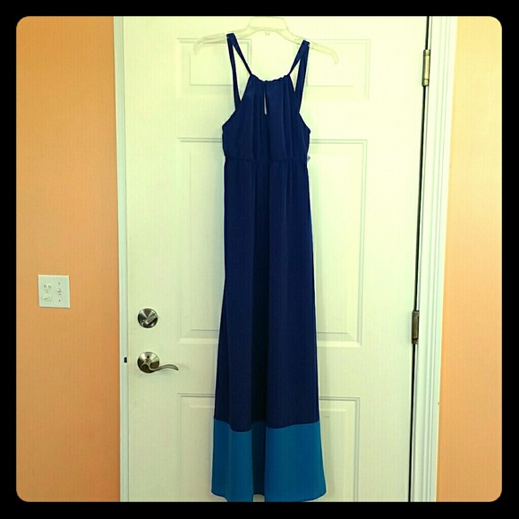 New with tag Old Navy Maxi Dress Size Small