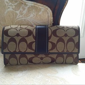Authentic Coach Hampton Signature Checkbook Wallet