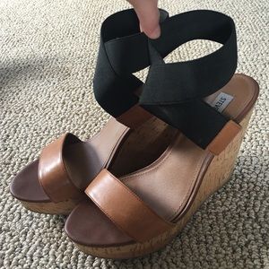 STEVE MADDEN WEDGES