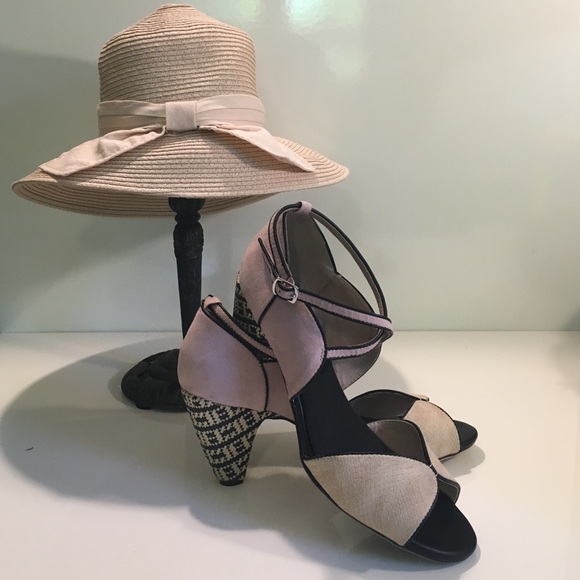 Chelsea Modcloth Wedge Heel in Pink and  Black 11M