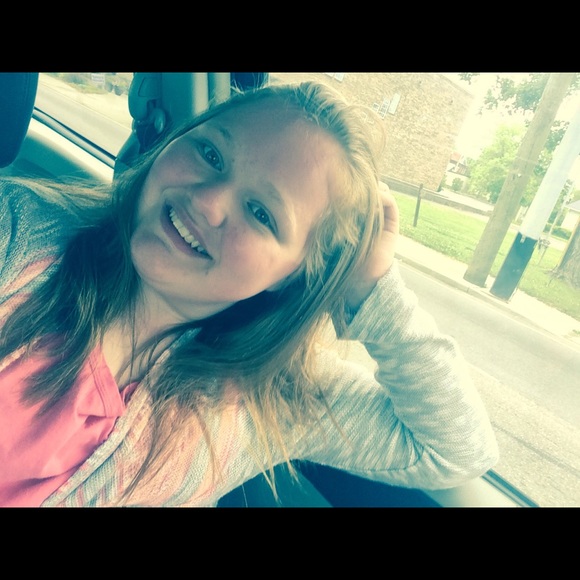 Meet your Posher, Haley