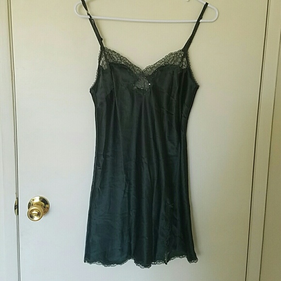 New Victoria's Secret emerald green lingerie