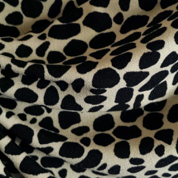 Vince camuto sleeveless knit top. - Picture 2 of 2