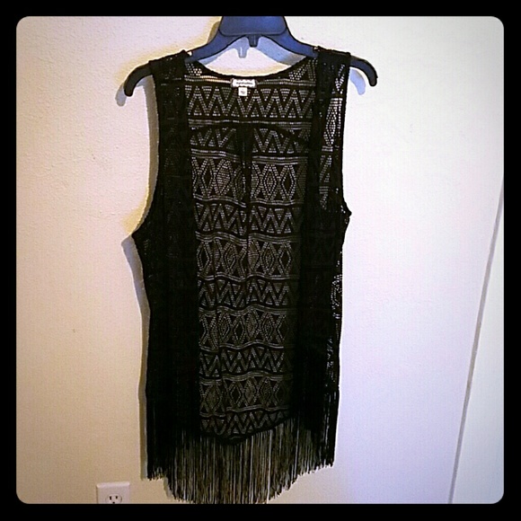 NWOT Eyeshadow Crochet Fringe Vest